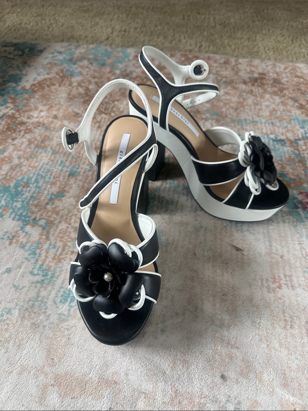 Gianni Bini Black and White Floral Platform Sandals